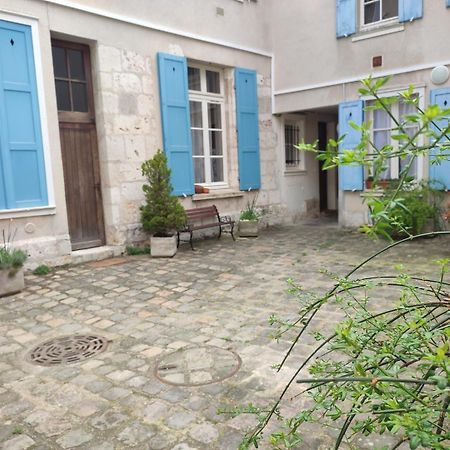 Le Gite De La Cathedrale Apartment Chartres Exterior foto