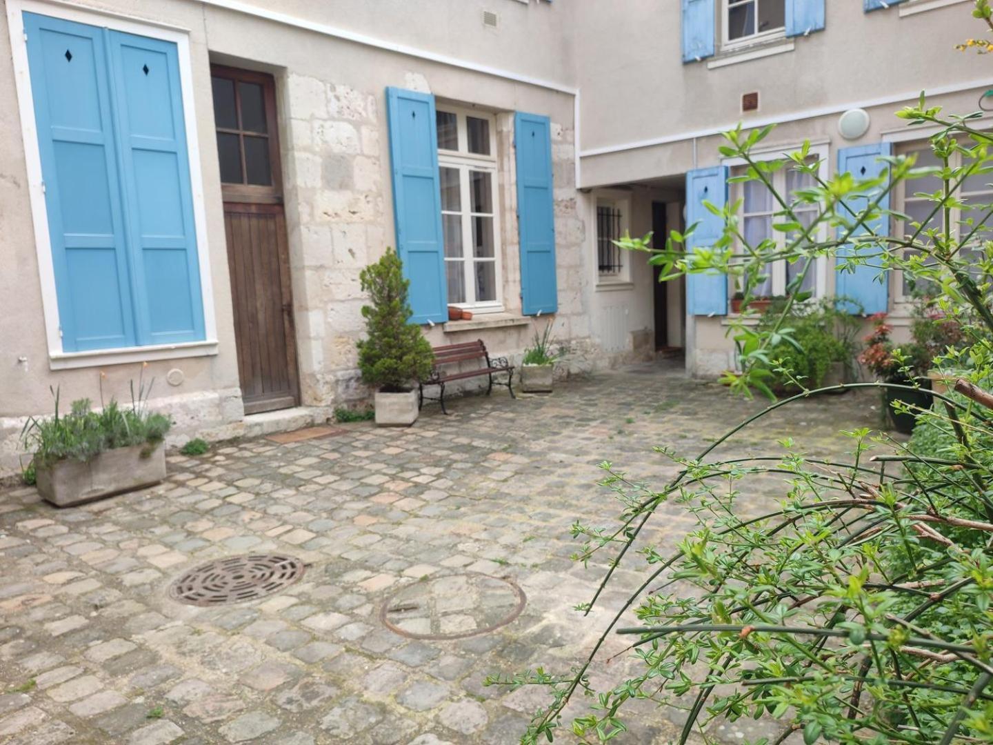 Le Gite De La Cathedrale Apartment Chartres Exterior foto
