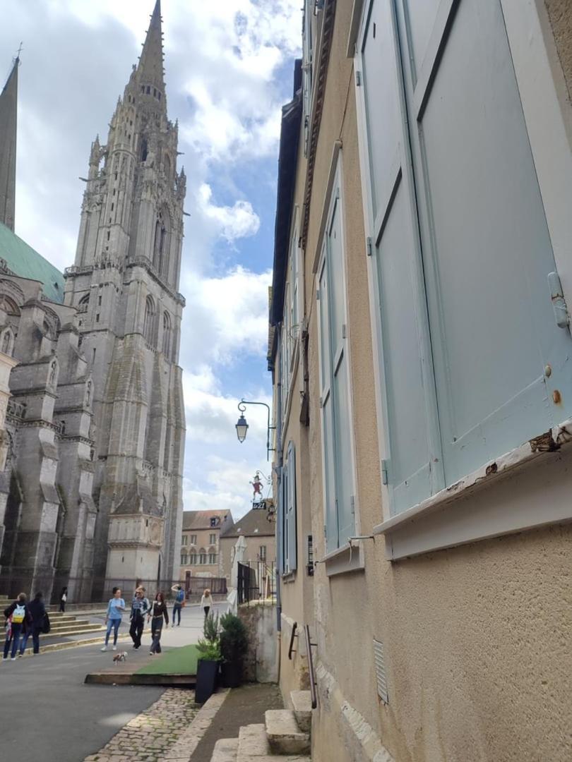 Le Gite De La Cathedrale Apartment Chartres Exterior foto